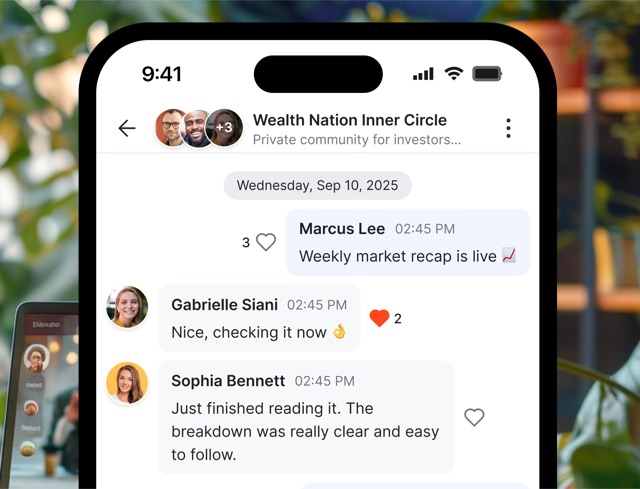 A GroupApp community conversation on mobile